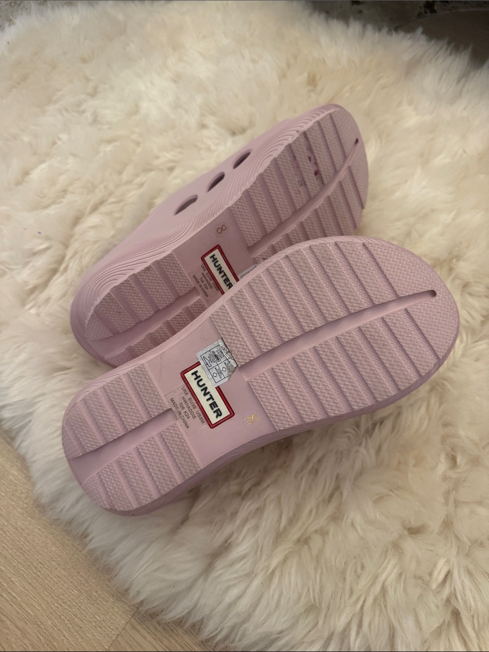 Hunter Pastel Pink Foam Slide Sandals Size 8 worn once - Picture 3 of 3